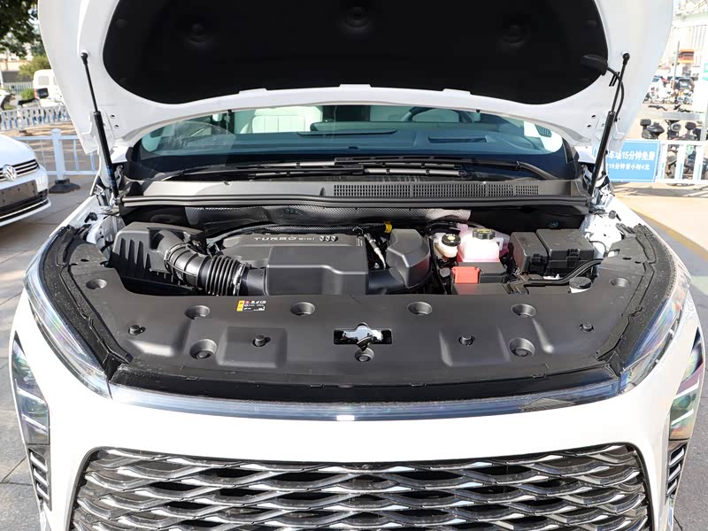 别克GL8商务车在高速上超车动力够用吗?