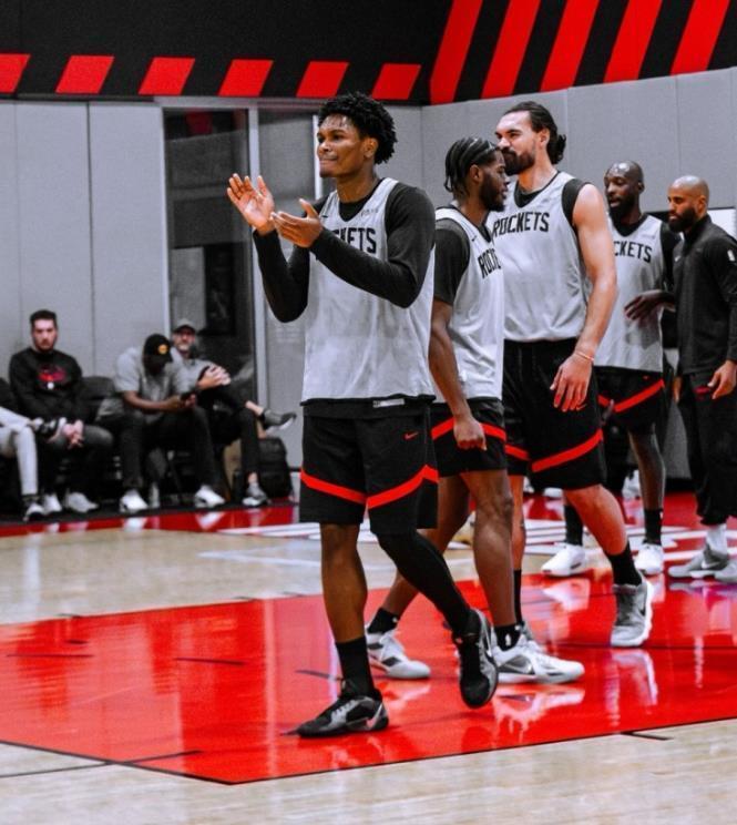 11分对43分！2阵比拼，雷霆完胜火箭！24岁强援遭截胡，斯通失算了