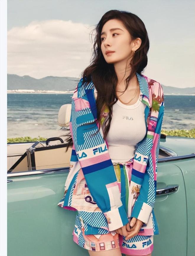 跟张艺谋合作《惊蛰无声》，杨幂坦言，梦想照进现实！