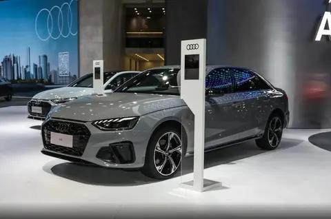 2025款奥迪A4L配置分析，别选错，这两款预算充足也不推荐