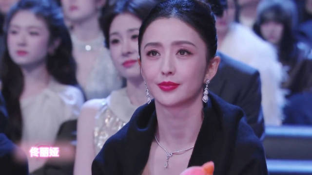 微博之夜内场神级同框怼脸直拍女明星