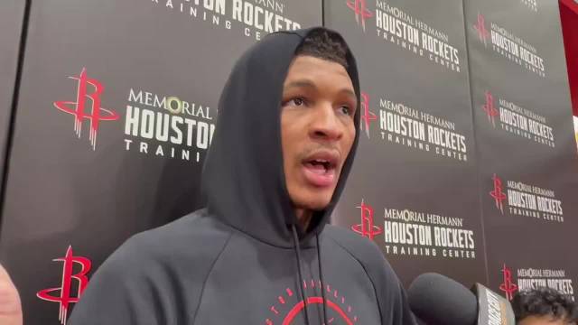 小贾谈包夹战术应对，近12场场均16.1分6.8篮板