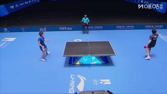 王楚钦的7个爆冲直线球，4个让张本智和毫无反应，2个直接用手接！
