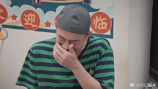 陈小春开饭店当老板，一个人要188元，让谢天华穿围裙跳舞！