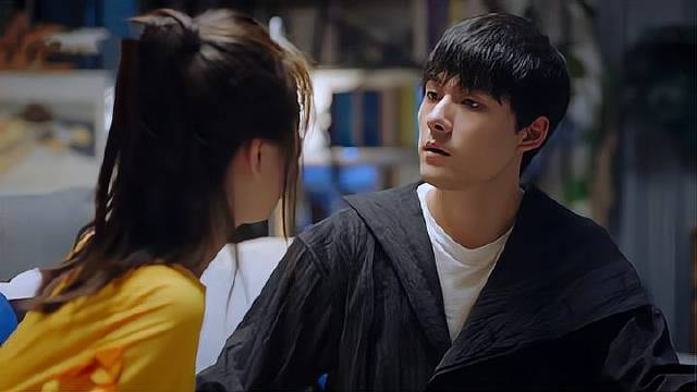 宋威龙 女孩表白被拒后，竟然要出家当尼姑，对方赶紧拦住