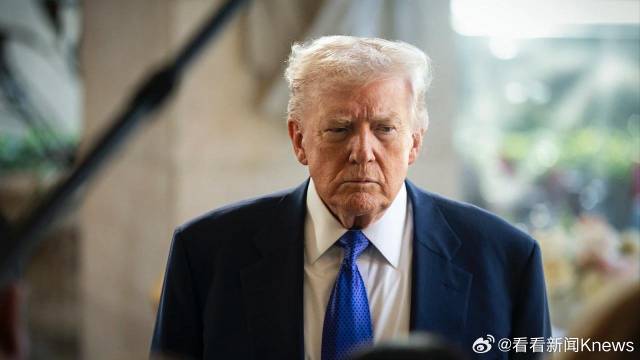 特朗普与鲍威尔矛盾激化