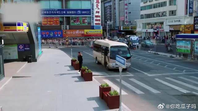 郑恺老奸巨猾！转身就爬五层楼梯上去，李晨狂翻白眼