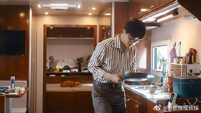 范丞丞做拿手好菜，一顿操作猛如虎，结果出意外了！