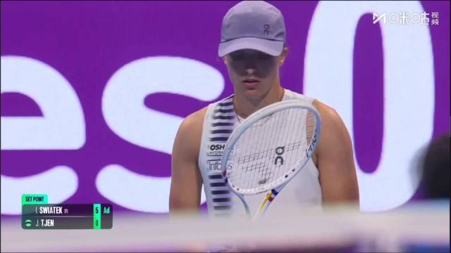 斯瓦泰克速胜曾丽美首盘送蛋