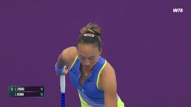 WTA1000多哈站首轮，郑钦文复出迎来赛季首秀，2比1逆转肯宁，收获开门红！