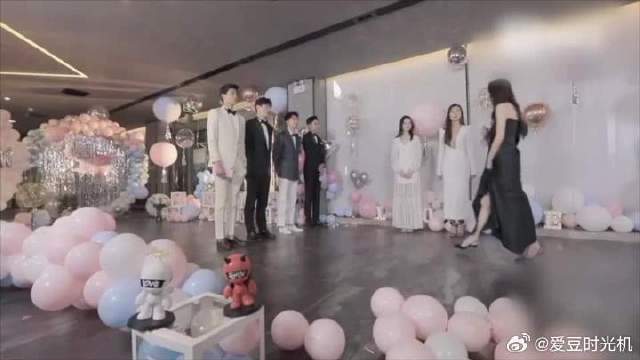 王总走心告白让萌萌流下眼泪