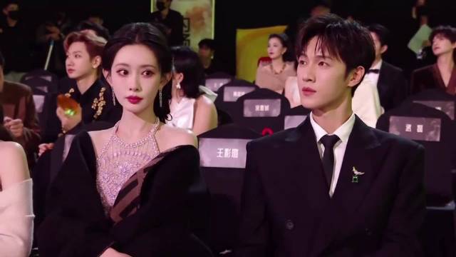 终于让孟子义唠上了，跟徐志胜隔空聊天，告两人太好玩丨星光大赏