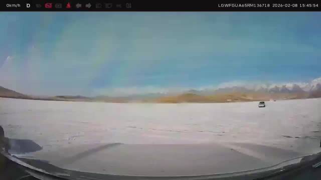 冰上越野刹不住，这下损失可大了