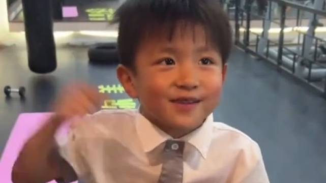 那些撞脸明星的路人，雷佳音和黄渤一出来真的忍不住