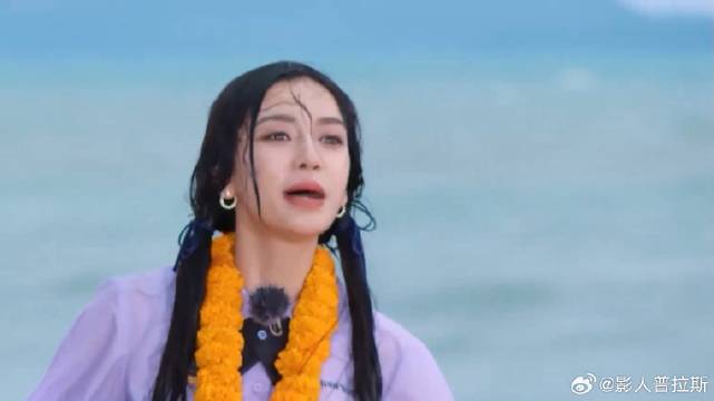 杨颖跟范丞丞一组镜头真多，下秒丞丞反应更是好笑，绝了！