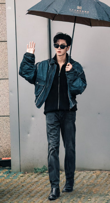 陈哲远为什么愿意和杨迪一起跳《依赖摇》这支魔性舞蹈？