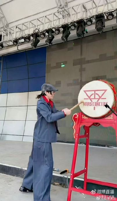 今晚开抢！华晨宇和平精英直播首发新皮肤，还能跟他一起组队