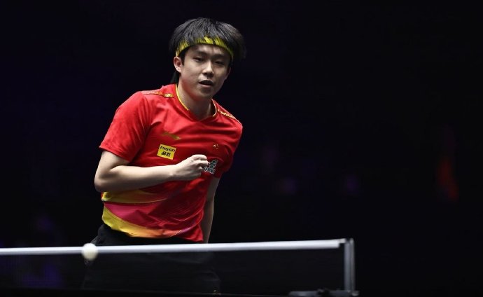 王楚钦4-2战胜张本智和夺WTT美国大满贯男单冠军