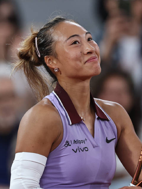 郑钦文回应伤病情况！有时感觉非常糟糕，但现在我还能再打2小时