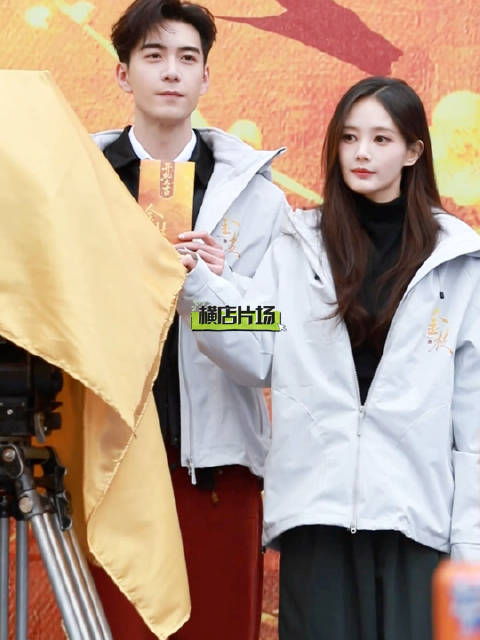 李一桐陈星旭新剧《金枝》横店开机！开机大吉！拍摄顺利！