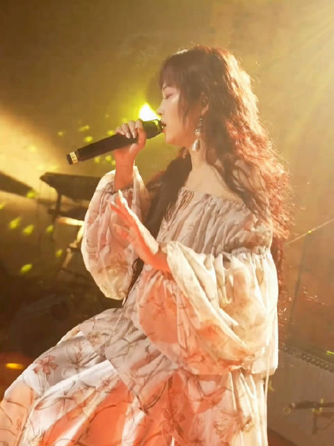 陈婧霏小红书音乐会演绎《深蓝》，深海声场引听众共鸣