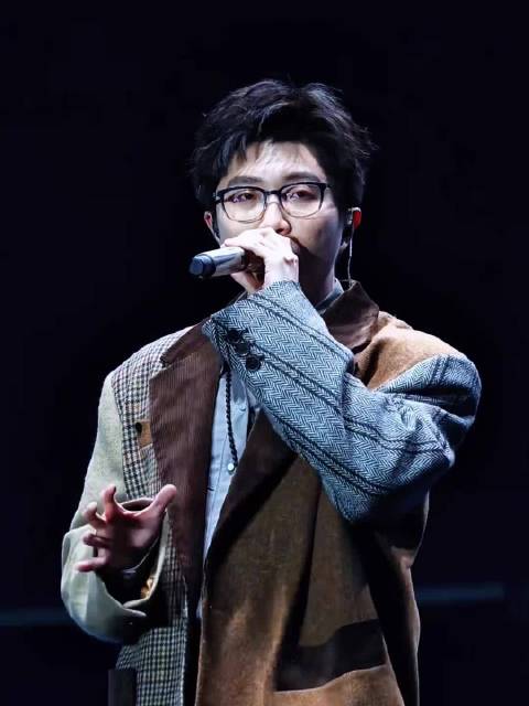 “潺潺流水终于穿过了群山一座座” 毛不易｜一程山路