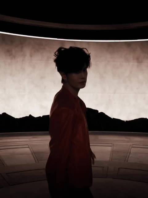 任嘉伦第四张专辑37单枪匹马上线，11首新歌展音乐态度