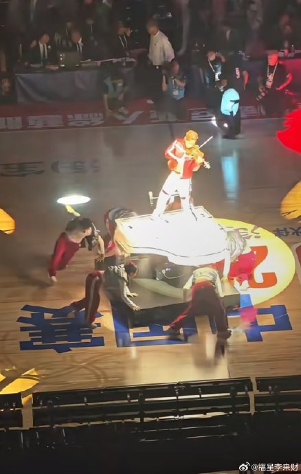 中国明星参与NBA中场表演，对联盟在华推广有何影响？