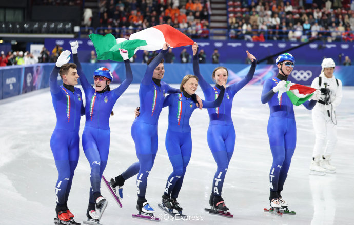 中国短道速滑队在混合团体接力项目中的主要对手有哪些？