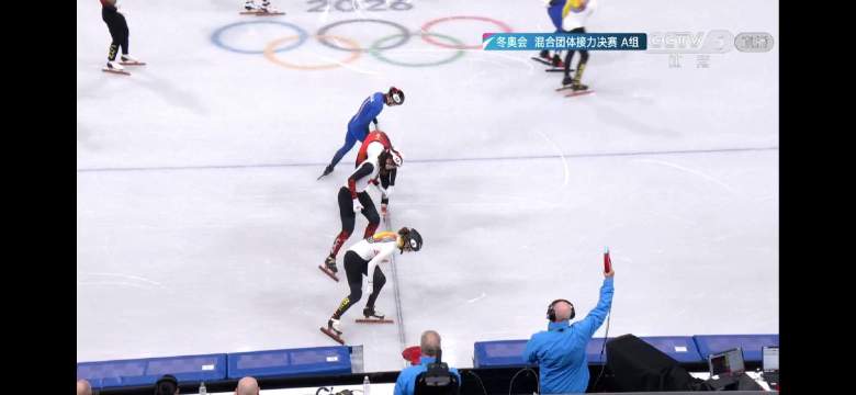 中国短道混接第四无缘奖牌，意大利夺金