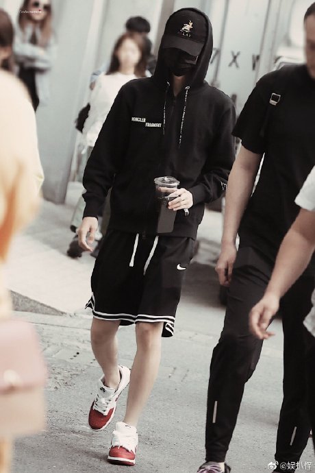 数字偶像“复制”王一博的外形，具体存在哪些技术局限？