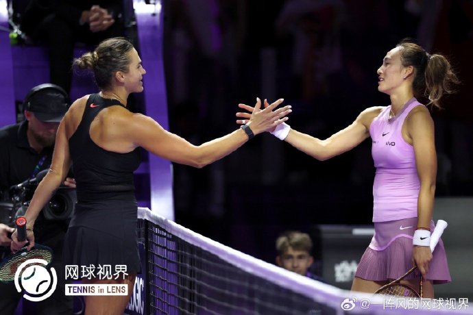 郑钦文与萨巴伦卡长达两年的交锋历史，对她的职业生涯有何影响？