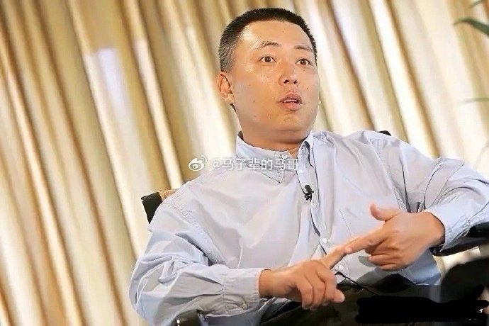 对于普通储户来说，应该如何选择存款产品以平衡收益与风险？