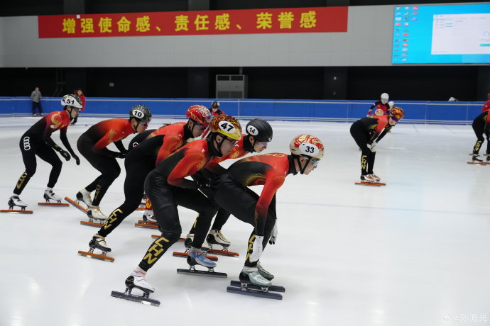 米兰冬奥冲金！中国短道队决赛四人组公俐/张楚桐/刘少昂/孙龙出战