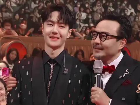 涵哥对他真的好好，一直在引导他， 把一博当自己家孩子爱护