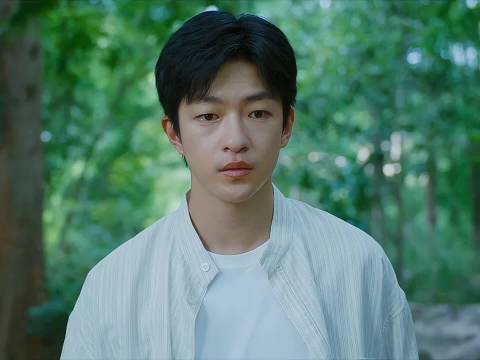 等雨季过了，他就该走了！