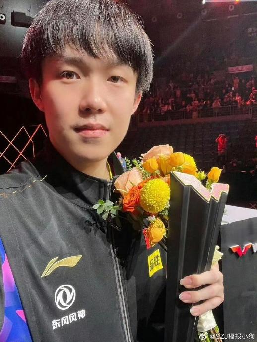 王楚钦登顶热搜榜：2653次霸榜背后，国乒王朝如何炼成？