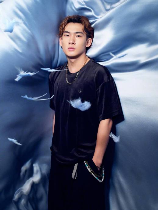 中国男子跳台滑雪未来的发展目标和训练计划是什么？