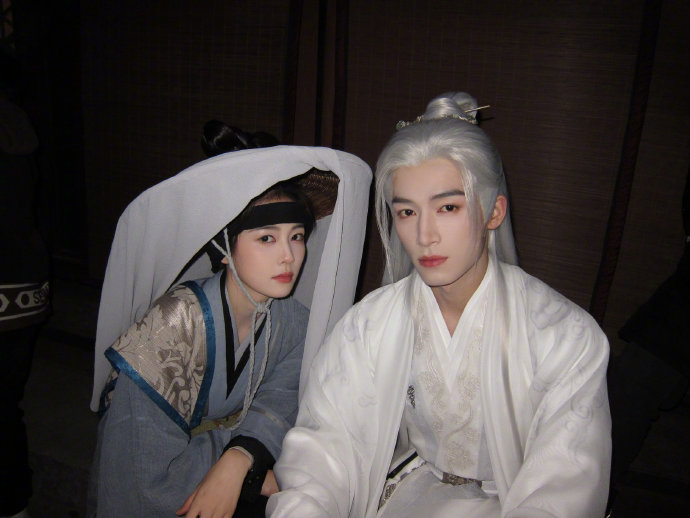 白鹿化身李佩仪在线催看！《唐宫奇案》第三案“鬼片”开局引热议