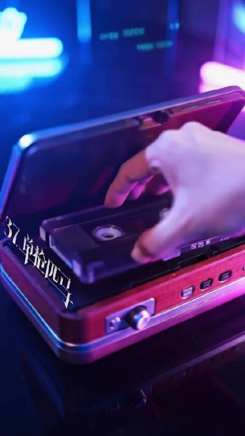 任嘉伦新专辑《37·单枪匹马》上线，参与7首词曲创作