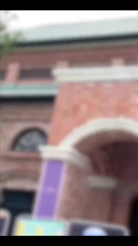 迪丽热巴多元造型获赞百变衣橱教科书