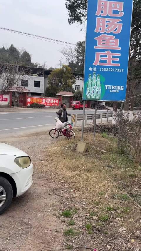 在喧嚣中守住内心的宁静与丰盈，便是人生最美的修行