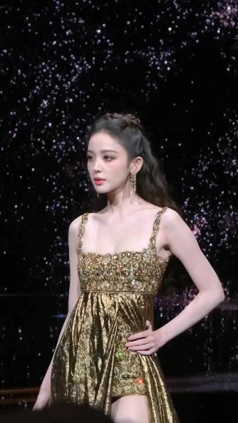 微博之夜中的拍摄片段，刷到娜扎的是最多的