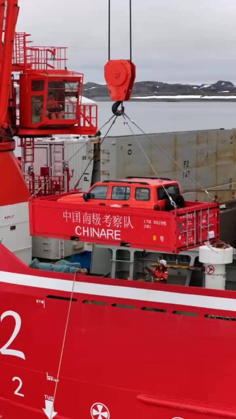 榜一大哥的坦克300极地版到南极了 希望和北极熊玩的尽兴