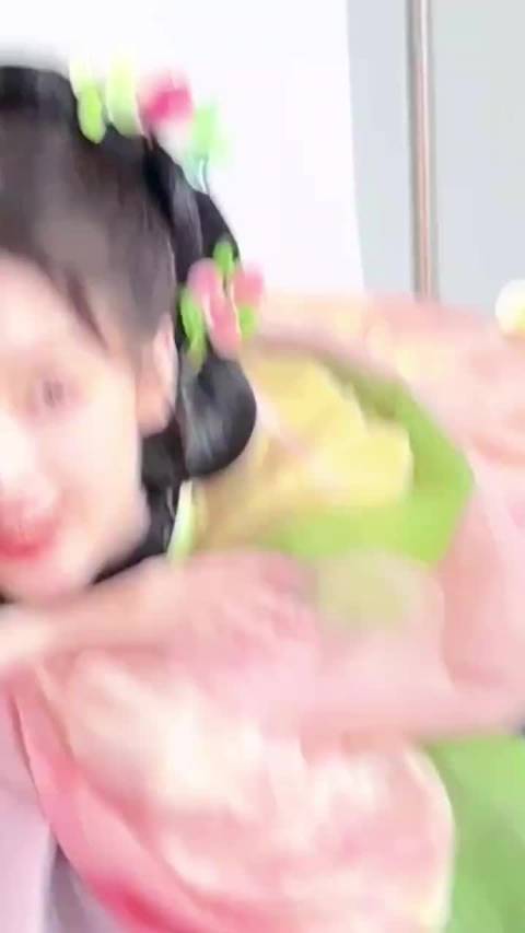 24节气对应内娱女星创意视频引热议，白鹿白露适配度高