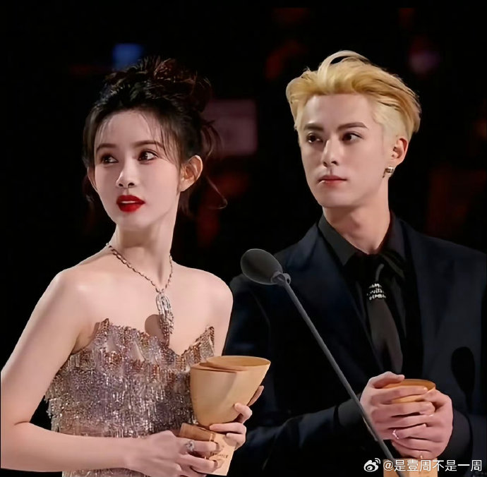 孟子义豪掷20场电影包场挺王鹤棣，内娱真实友谊成春节档最美彩蛋