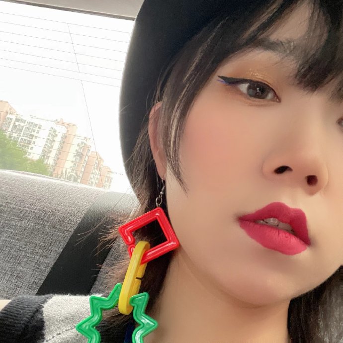 李逗逗山东春晚化身哪吒比心，专属祝福成Z世代年味新符号