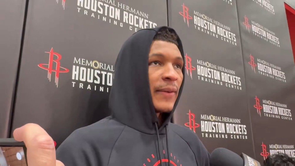 贾巴里近12场场均16+7，谈空切战术称是基本常识