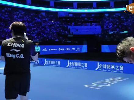 2026年海口亚洲杯决赛激战正酣，王楚钦以4:2力克张本智和，第二局尤为精彩！