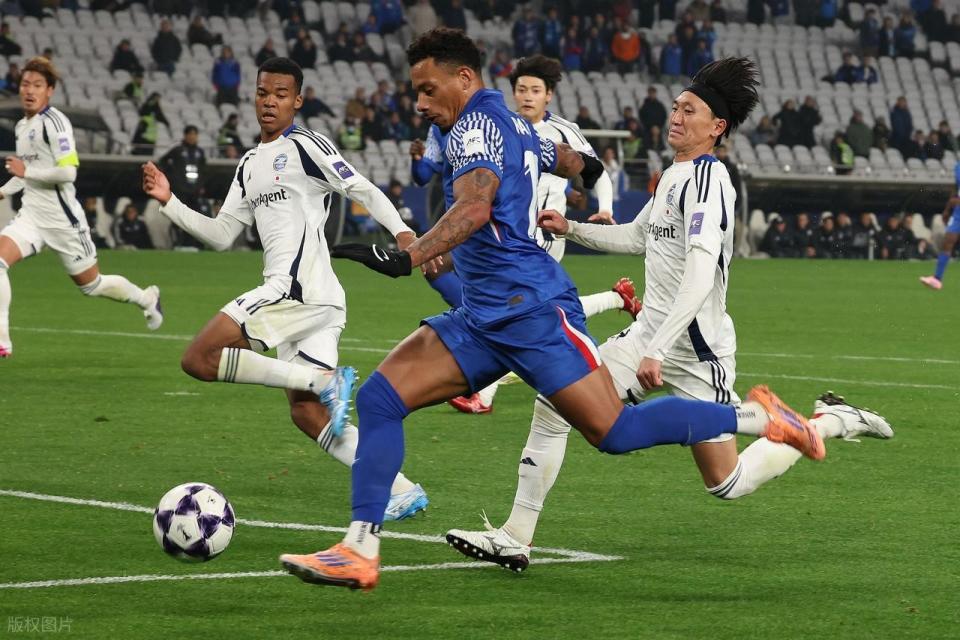 随着上海申花0-1,成都蓉城0-1,亚冠精英赛16强诞生9席:暂无中超队